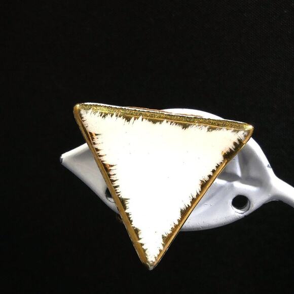 1950s Porcelain Gold Rimmed White Triangle Clip Earrings, Signed Milvern Co - Picture 7 of 9